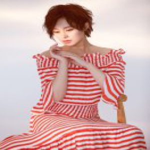 王力可最新写真 笑容温暖传递满满正能量