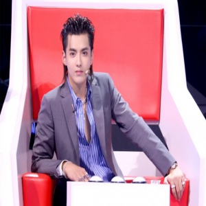 《下一站传奇》燃炸首播 “热椅争夺战”吹响号角