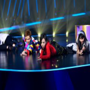 吴昕刘维“姐弟反目”？张靓颖涂红唇扮妖娆