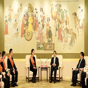 郭声琨会见杨雪峰同志先进事迹报告团时强调