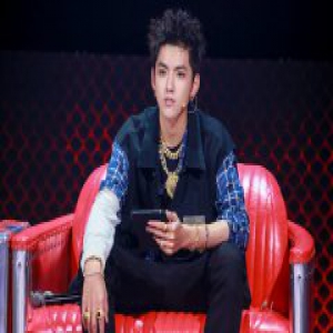 吴亦凡制作人Cypher燃爆全场 诠释华语说唱文化内涵