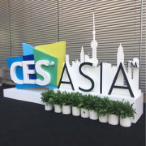 美人鱼与机器人共舞PowerDolphin小海豚的登场方式有点酷