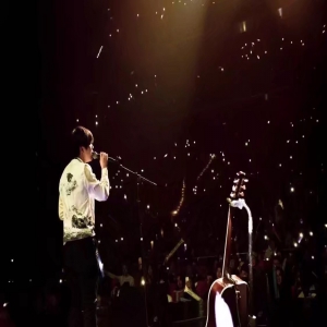 宋钊《皇后镇》广获好评 评论区成梦想小巢