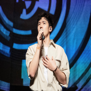 仝卓高三时期专辑屠榜QQ音乐 周榜前30狂揽12席