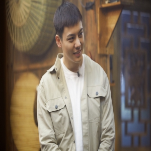 陈伟霆《向往的生活》播出 买菜劈柴赶牛犁地“样样精通”