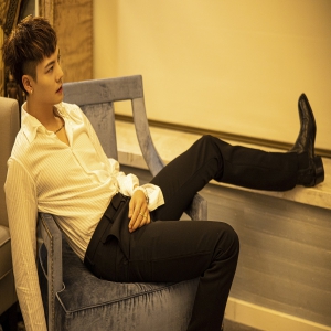 陈伟霆全新美图曝光 网友：每一张都是绝杀