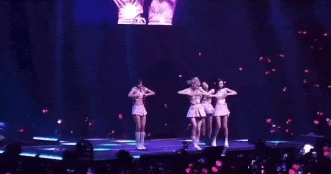 Jennie为演唱会中途离场道歉，却陷入话题争议，台词被批太露骨？(图6)