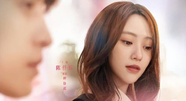 24岁宋威龙恋情曝光！女方被扒背景深厚，两位女星受恋情牵连(图18)